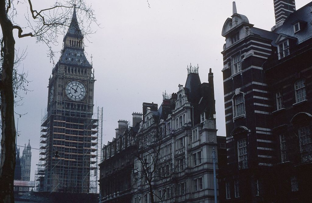 Big_Ben_under_construction_in_1983